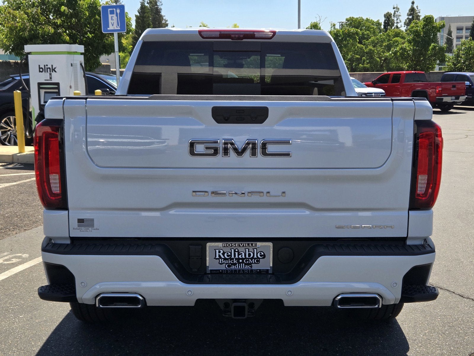 2026 GMC Sierra 1500 — detail view