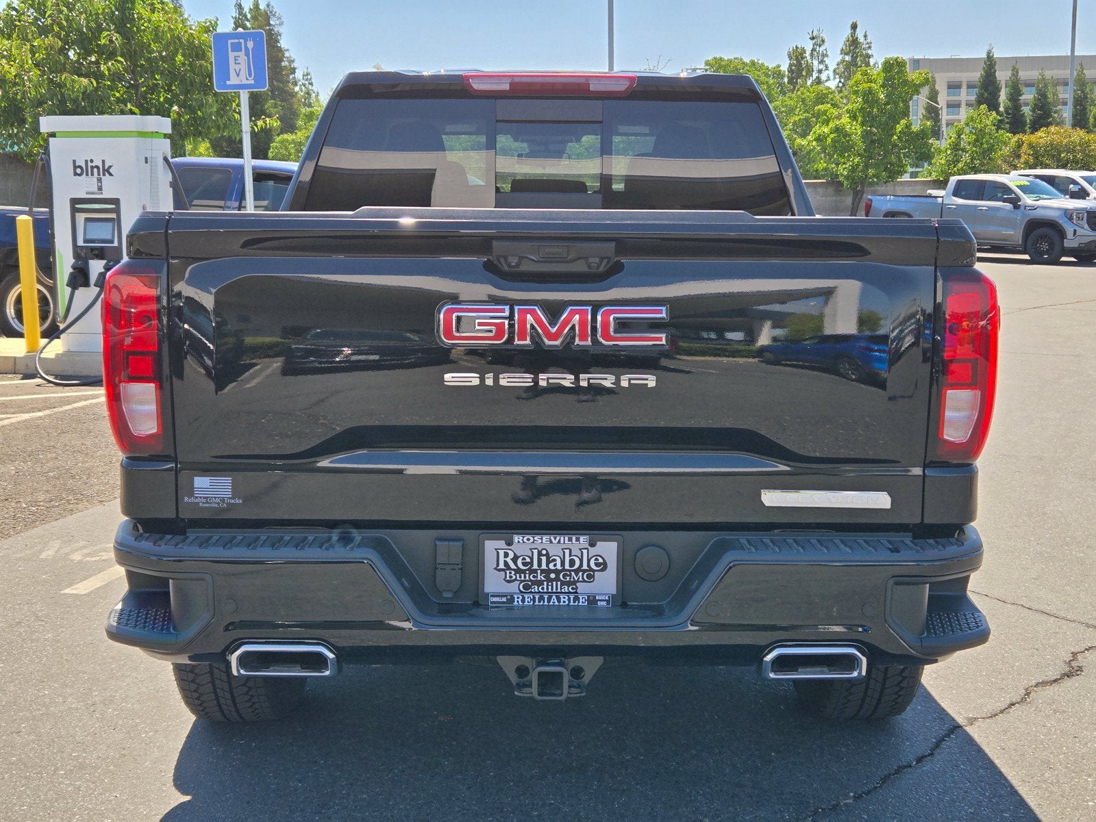 2026 GMC Sierra 1500 — detail view