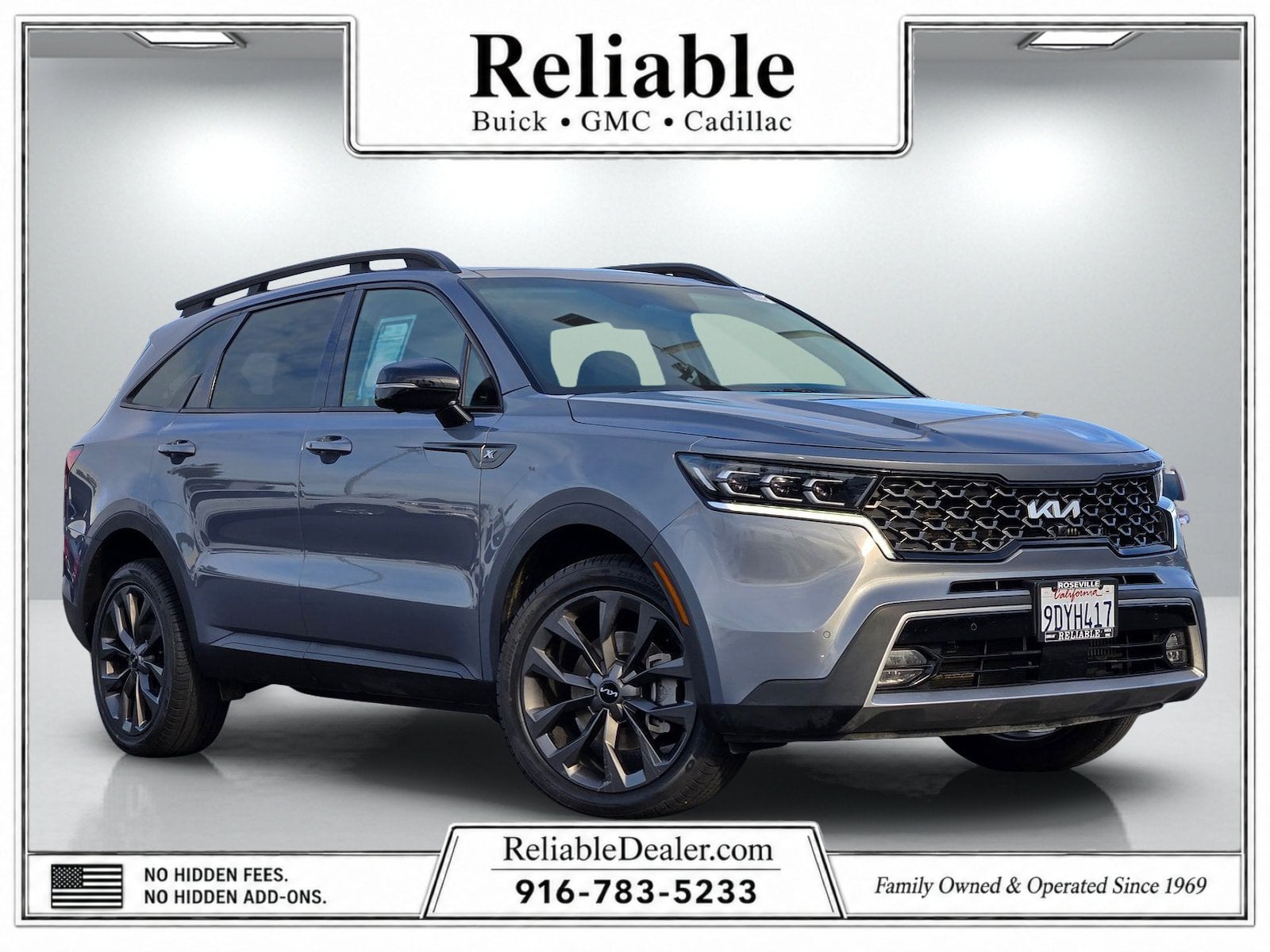 2023 Kia Sorento X-Line SX Prestige in Silver — front three-quarter view